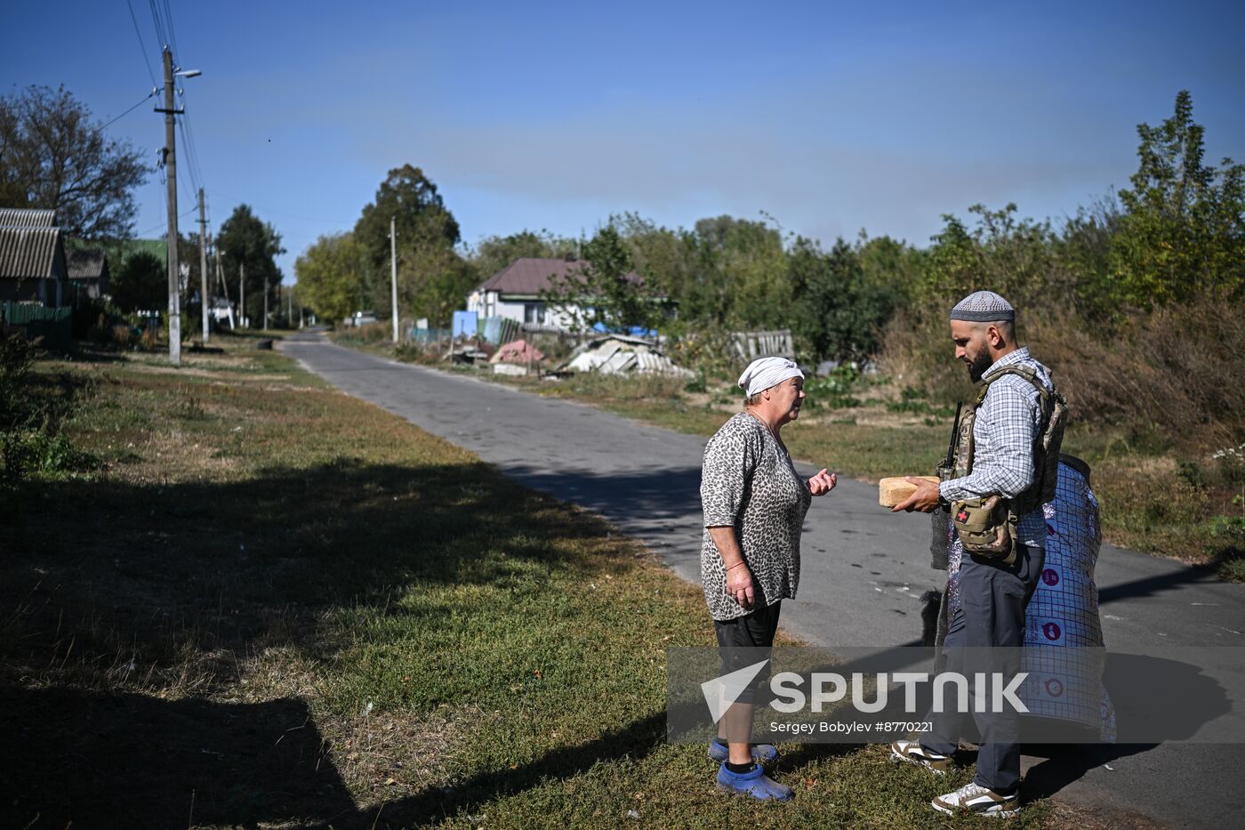 Russia Ukraine Kursk Attack Humanitarian Aid