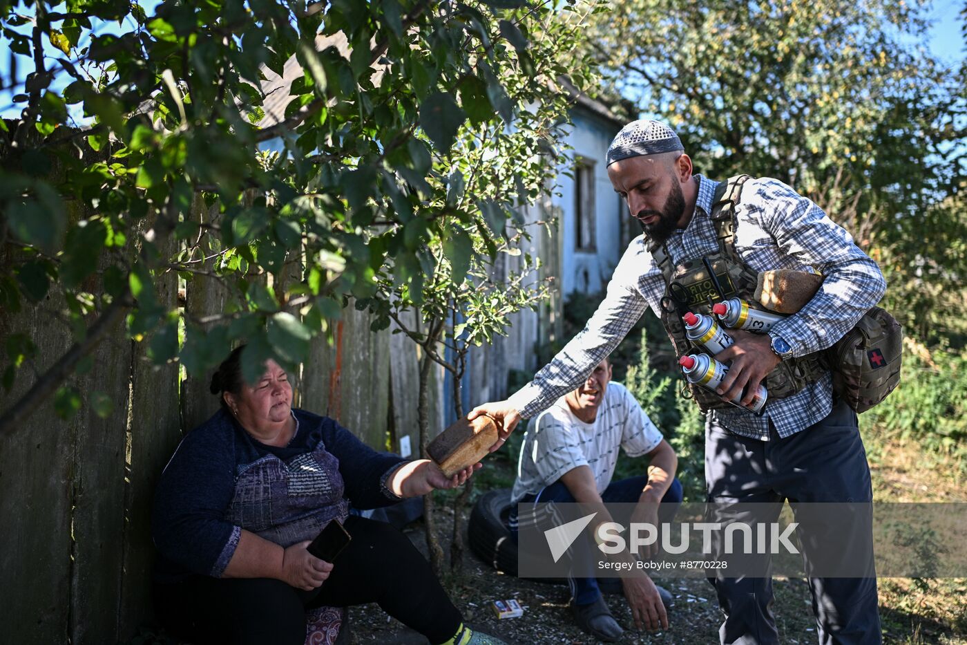 Russia Ukraine Kursk Attack Humanitarian Aid