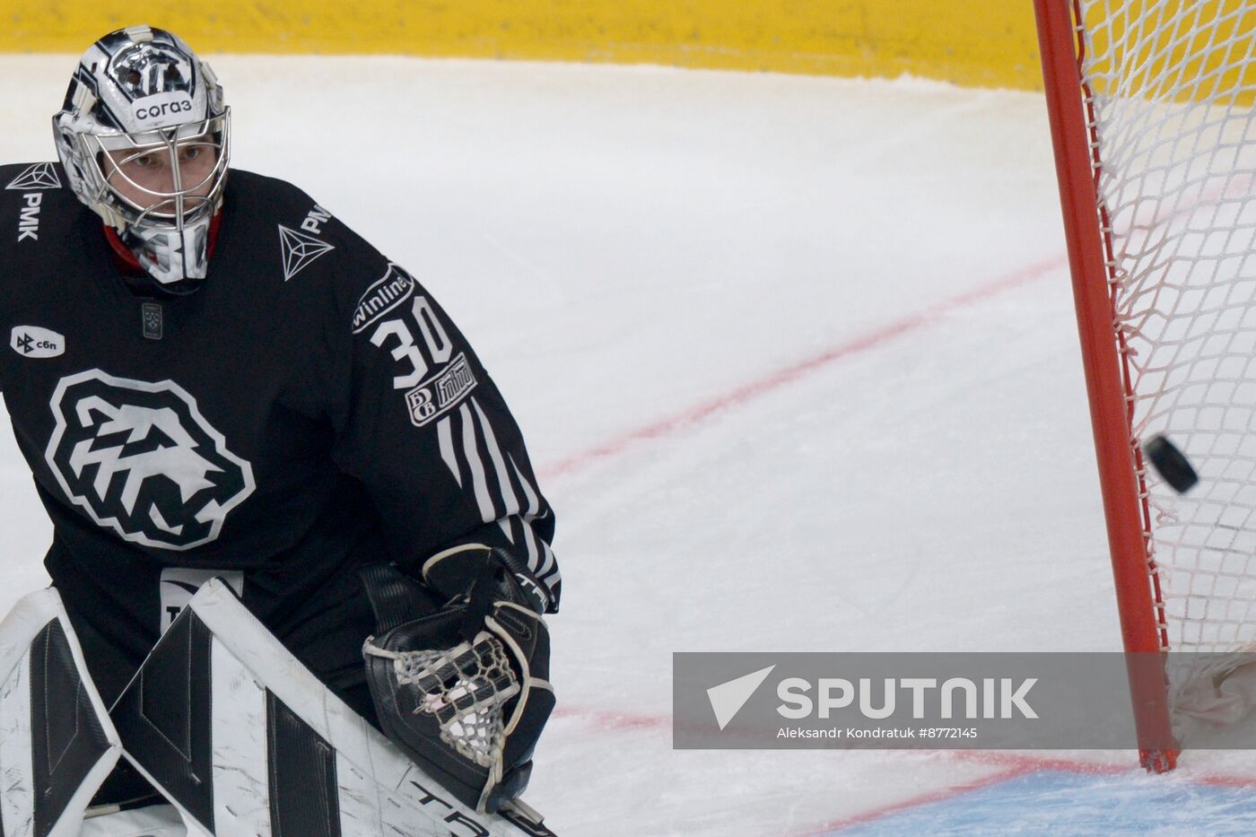 Russia Ice Hockey Kontinental League Traktor - Salavat Yulaev