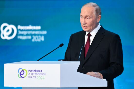 Russia Putin Energy Week Forum