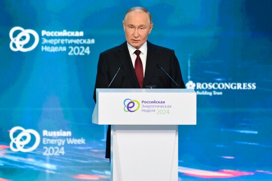 Russia Putin Energy Week Forum