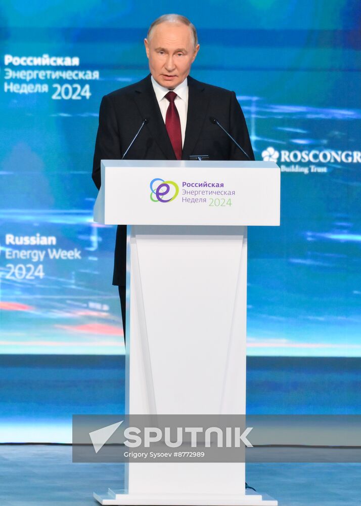 Russia Putin Energy Week Forum