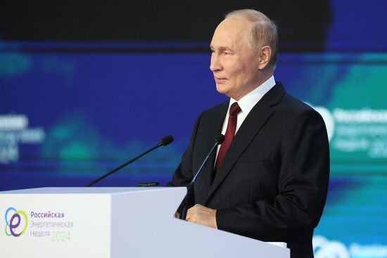 Russia Putin Energy Week Forum