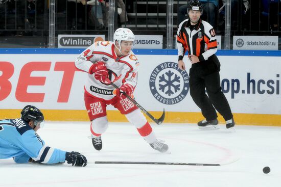 Russia Ice Hockey Kontinental League Sibir - Avtomobilist