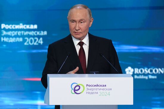 Russia Putin Energy Week Forum