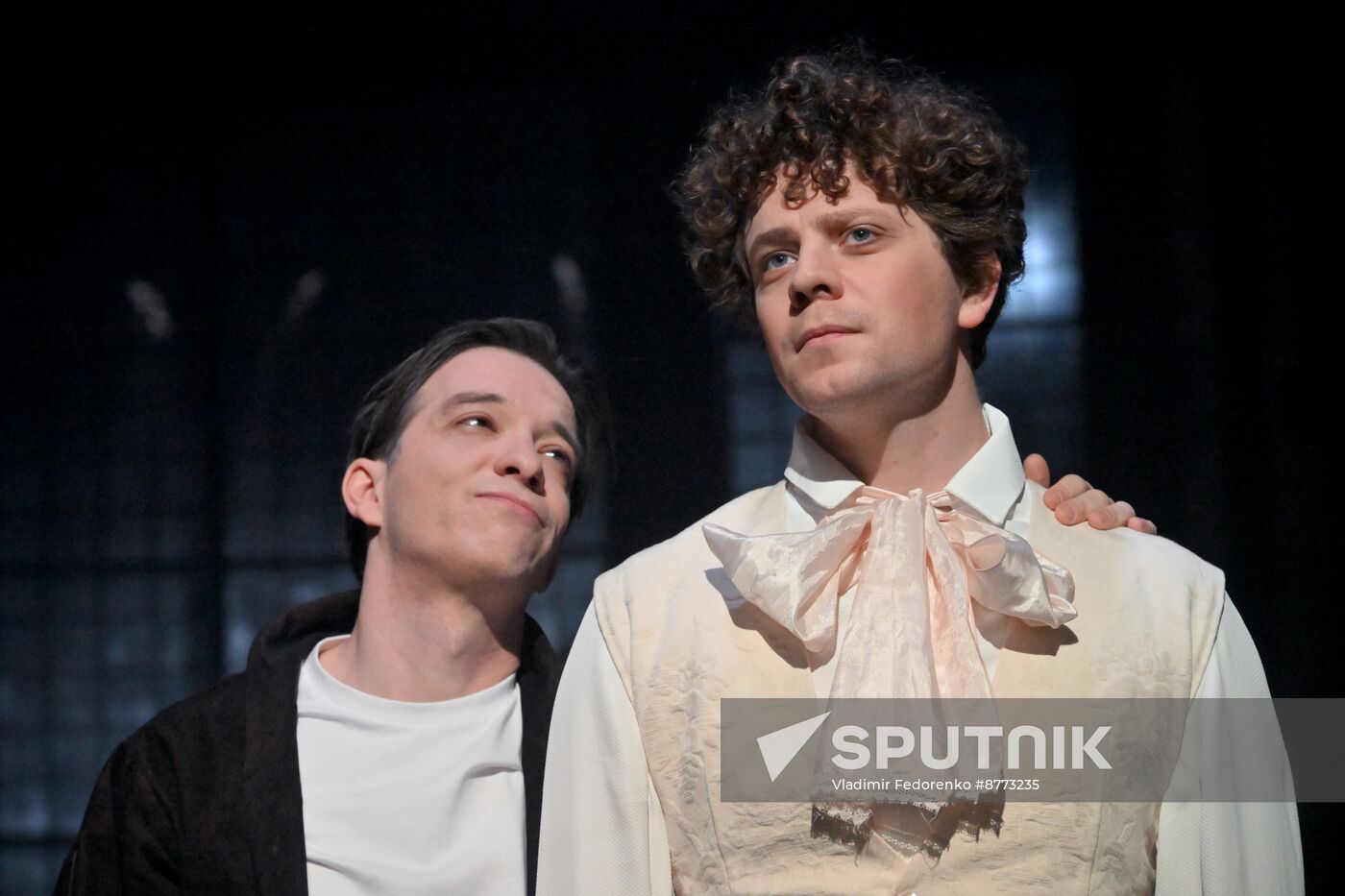 Russia Theatre Duck Hunting