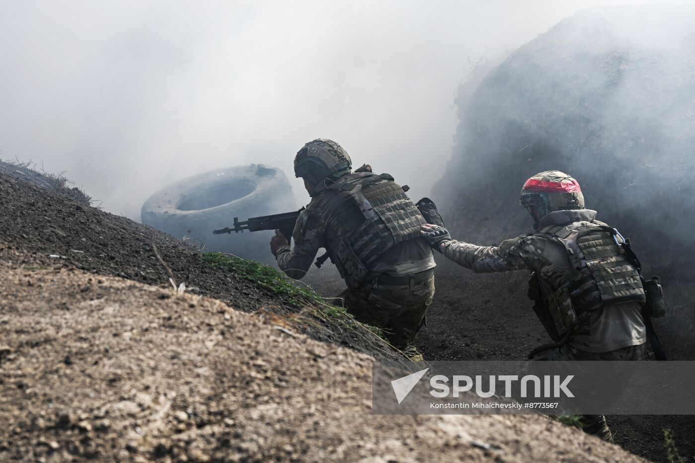 Russia Ukraine Military Operation Assault Units Training