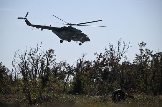 Russia Ukraine Military Operation Assault Units Training