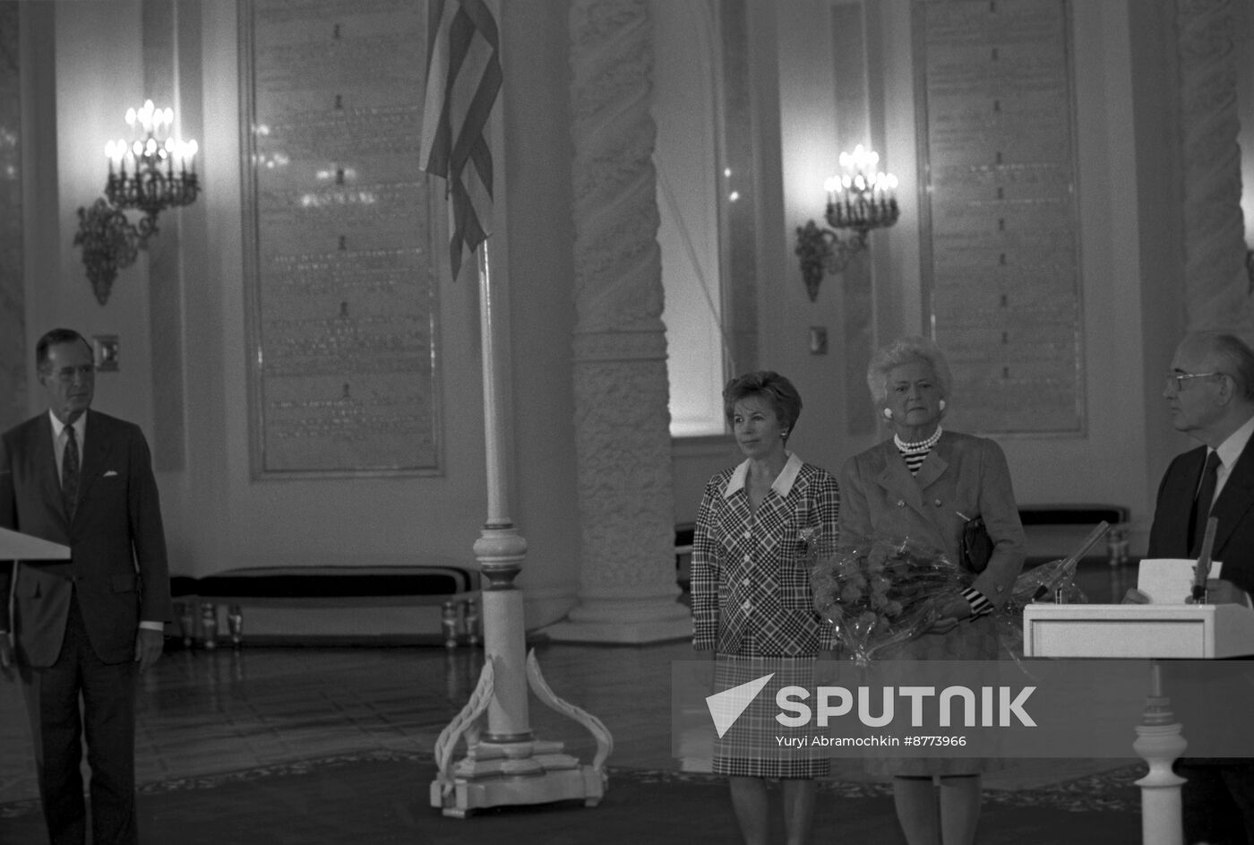 US President George H.W. Bush visits USSR