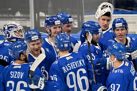 Russia Ice Hockey Kontinental League Dynamo - Neftekhimik