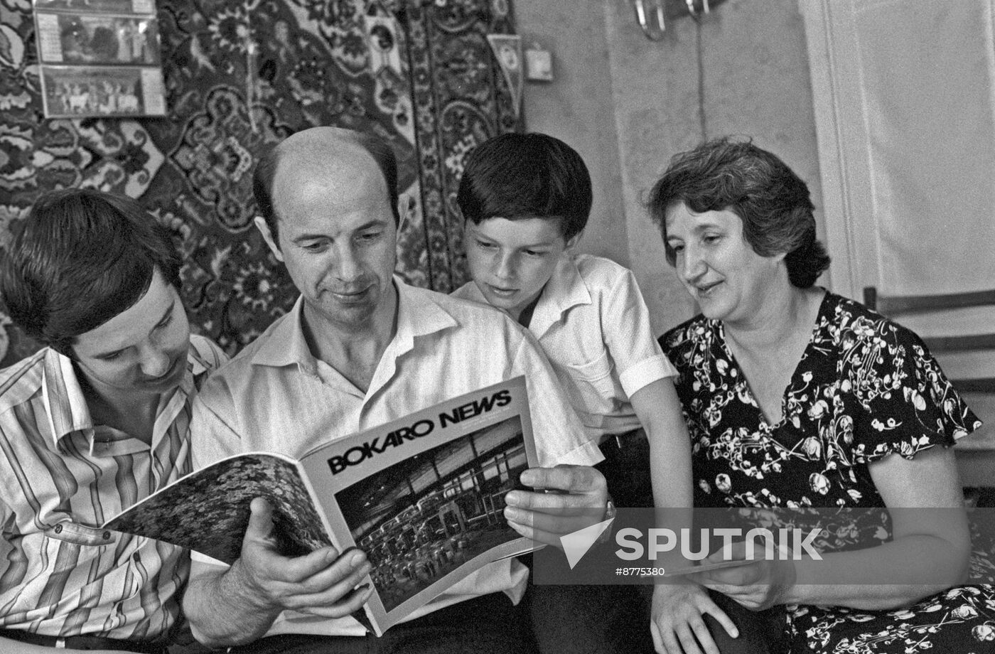 Soviet specialist Nikolai Barinov helps build plant in India