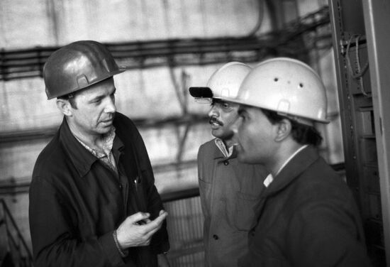 Soviet specialist Nikolai Barinov helps build plant in India