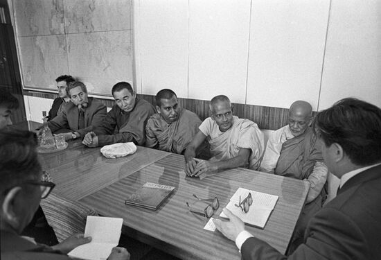 Buddhist monks from Sri Lanka visit USSR