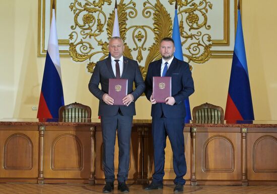 Russia New Regions Accession Day