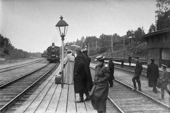 Leo Tolstoy leaves for Kochety to see his daughter Tatyana Sukhotina
