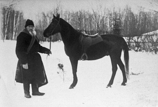 Leo Tolstoy in Yasnaya Polyana
