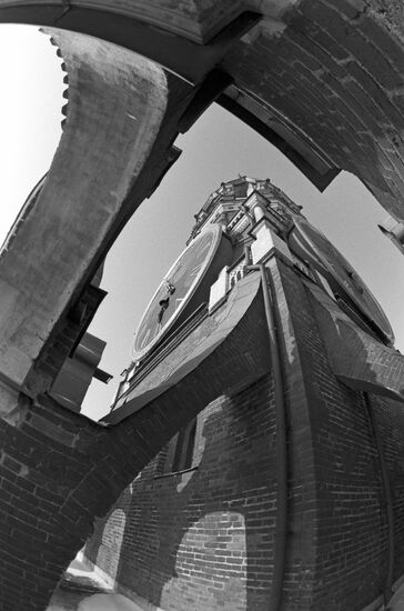 Chiming clock on Spasskaya Tower of Moscow Kremlin
