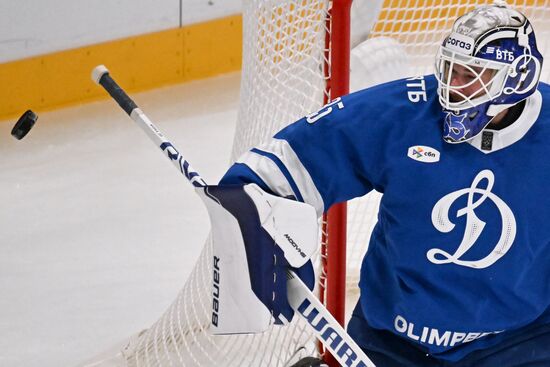 Russia Ice Hockey Kontinental League Dynamo - Traktor