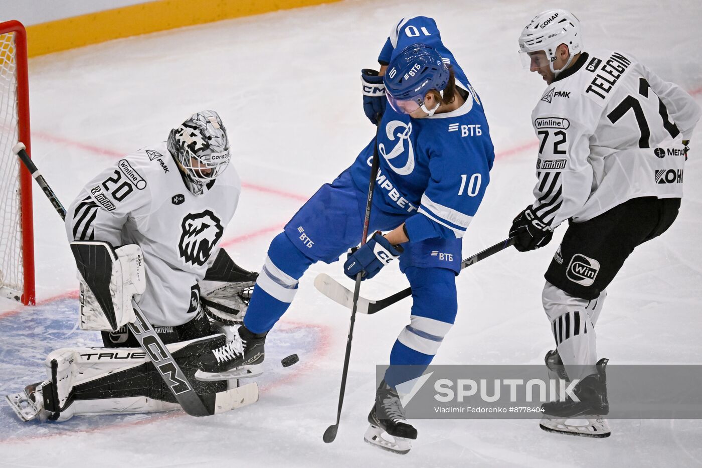 Russia Ice Hockey Kontinental League Dynamo - Traktor
