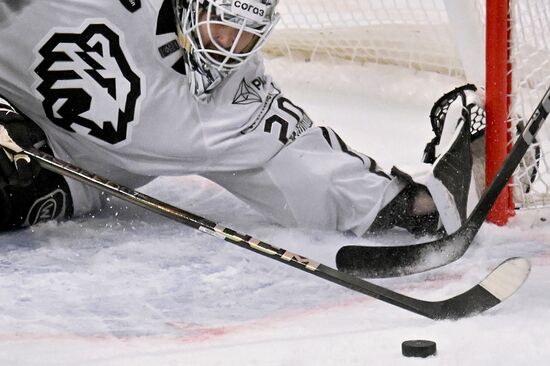 Russia Ice Hockey Kontinental League Dynamo - Traktor