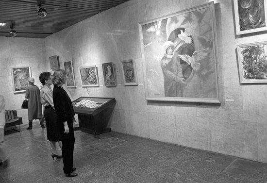 Exhibition of paintings by Soviet cosmonaut Vladimir Dzhanibekov