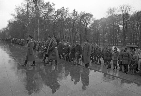 Protesting British miners visit Moscow