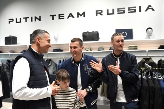Champion clothing russia discount