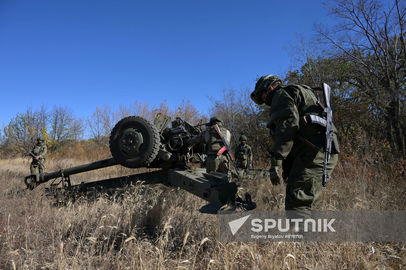 Russia Ukraine Military Operation Artillery Units Training