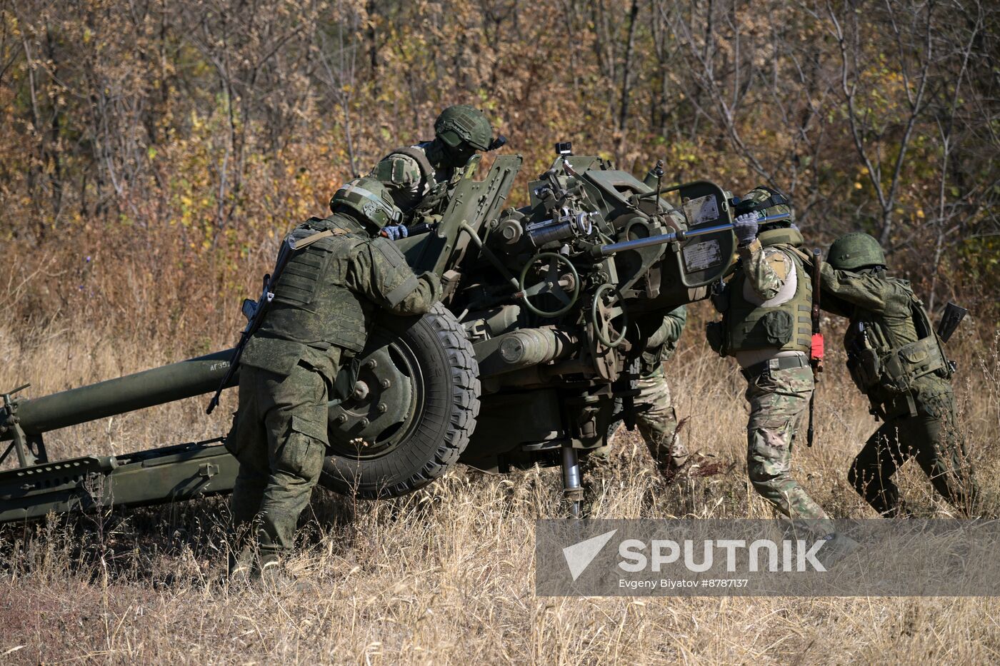 Russia Ukraine Military Operation Artillery Units Training