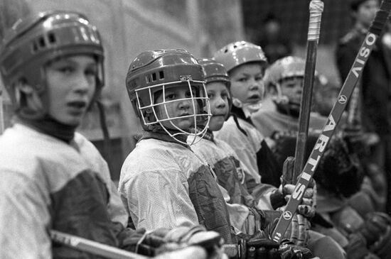 Golden Puck Club prize competitions