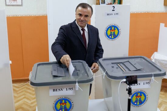 Moldova Presidential Election EU Referendum