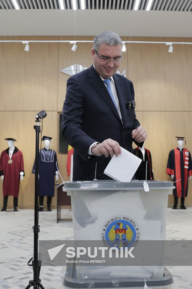 Moldova Presidential Election EU Referendum