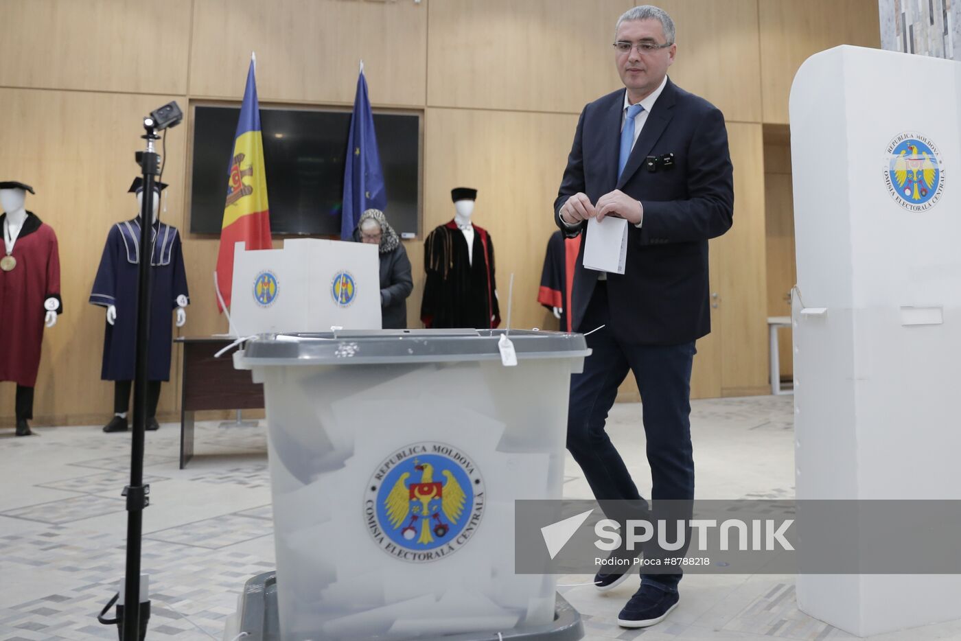 Moldova Presidential Election EU Referendum