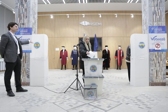 Moldova Presidential Election EU Referendum