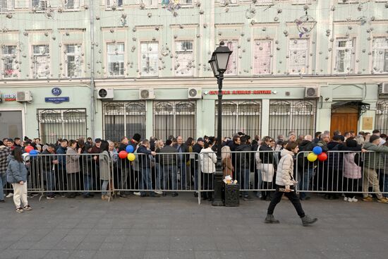 Moldova Presidential Election EU Referendum