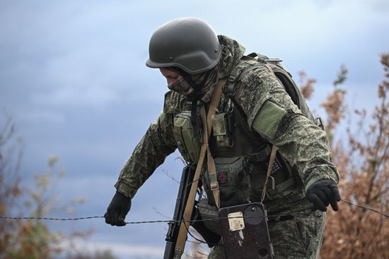 Russia Ukraine Military Operation Signal Regiment