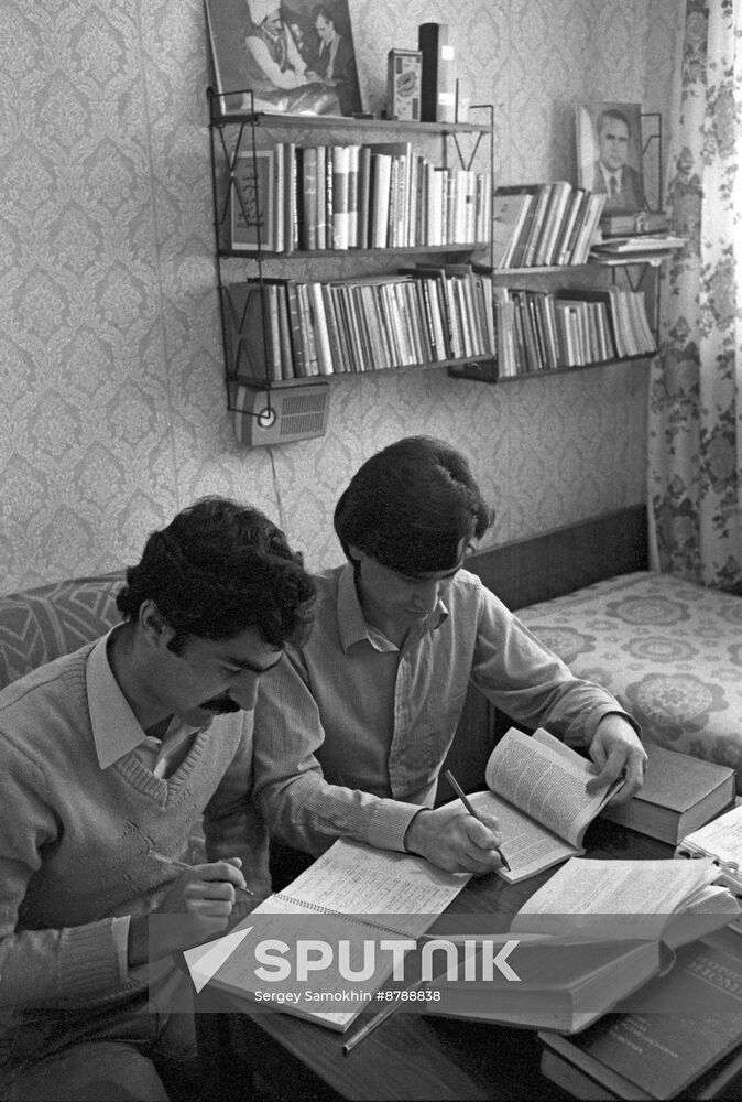 Foreign students take studies at Lenin Moscow Pedagogical Institute