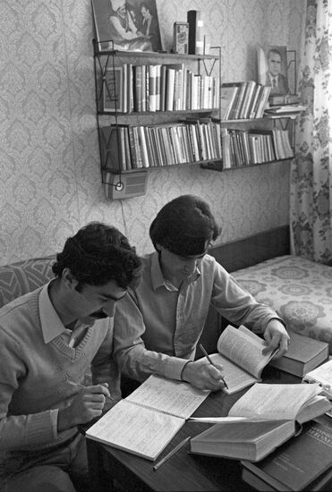 Foreign students take studies at Lenin Moscow Pedagogical Institute