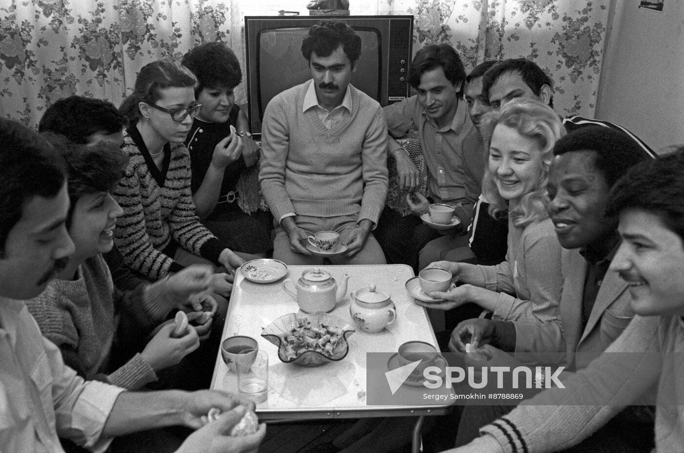 Foreign students take studies at Lenin Moscow Pedagogical Institute