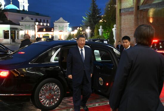 16th BRICS Summit. President Vladimir Putin meets with President of China Xi Jinping