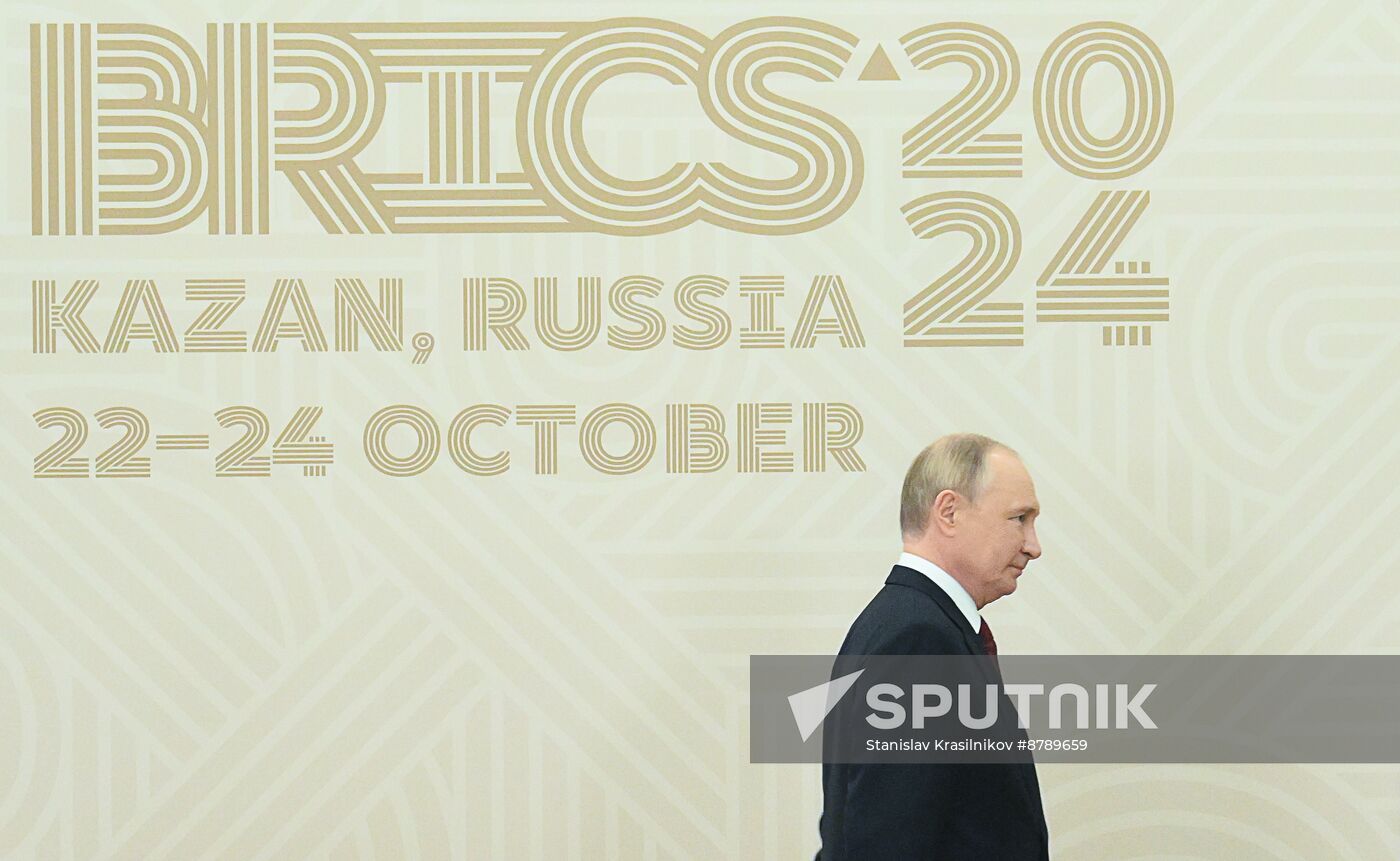 16th BRICS Summit. President Vladimir Putin meets with President of China Xi Jinping