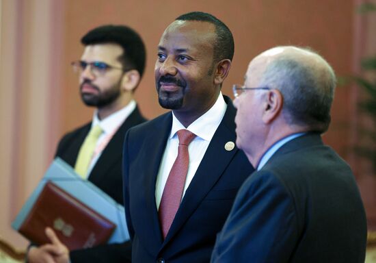 Ethiopian Prime Minister Abiy Ahmed Ali and Brazilian Foreign Minister Mauro Vieira wait before an informal dinner and a concert for heads of the delegations at the 16th BRICS summit in Kazan, Republic of Tatarstan, Russia. Location: Russia, Kazan. Author: Mikhail Metzel/Sputnik. 16th BRICS Summit. Informal lunch for the heads of BRICS delegations