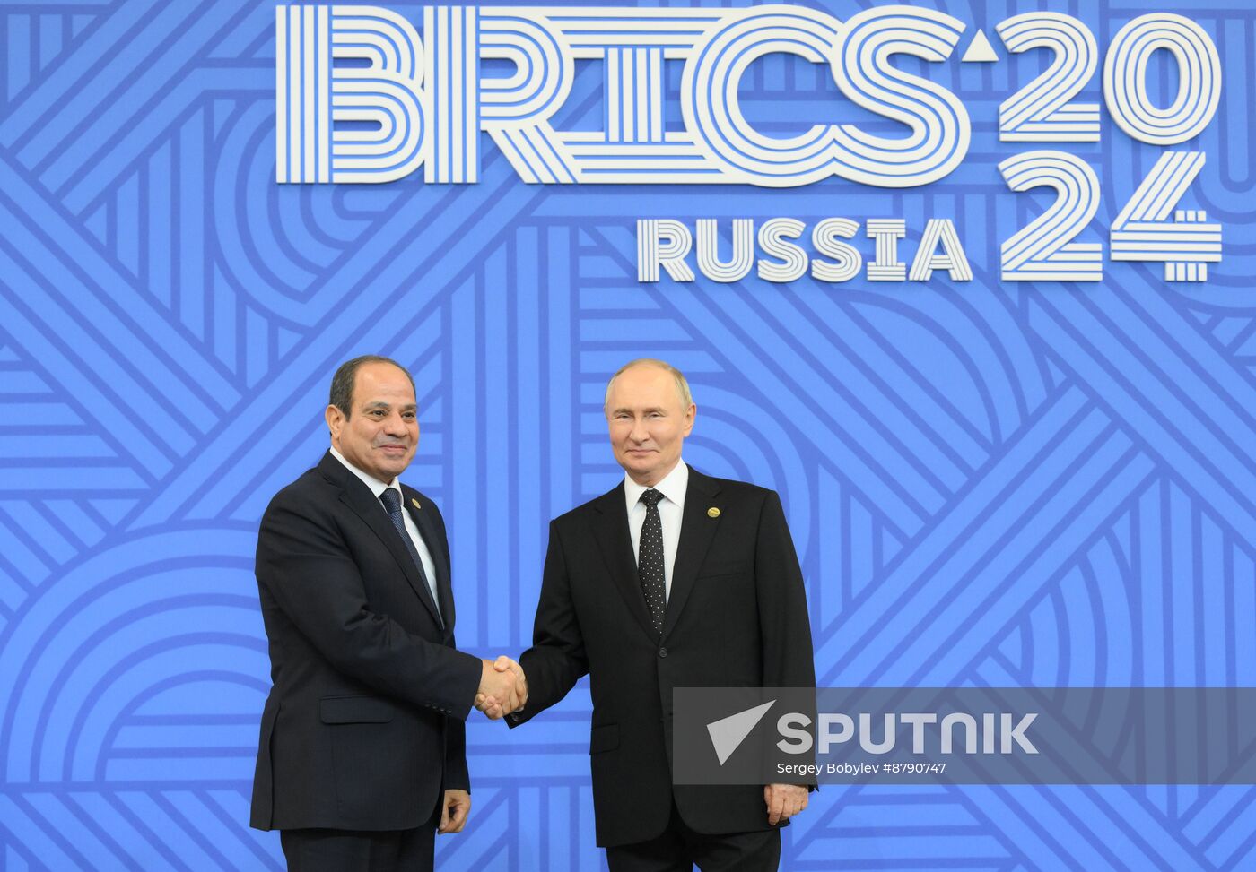 16th BRICS Summit. Vladimir Putin greets heads of BRICS delegations at official ceremony