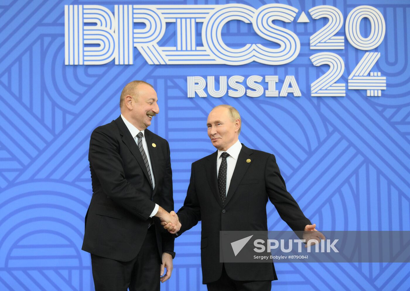 16th BRICS Summit. Vladimir Putin greets heads of BRICS delegations at official ceremony