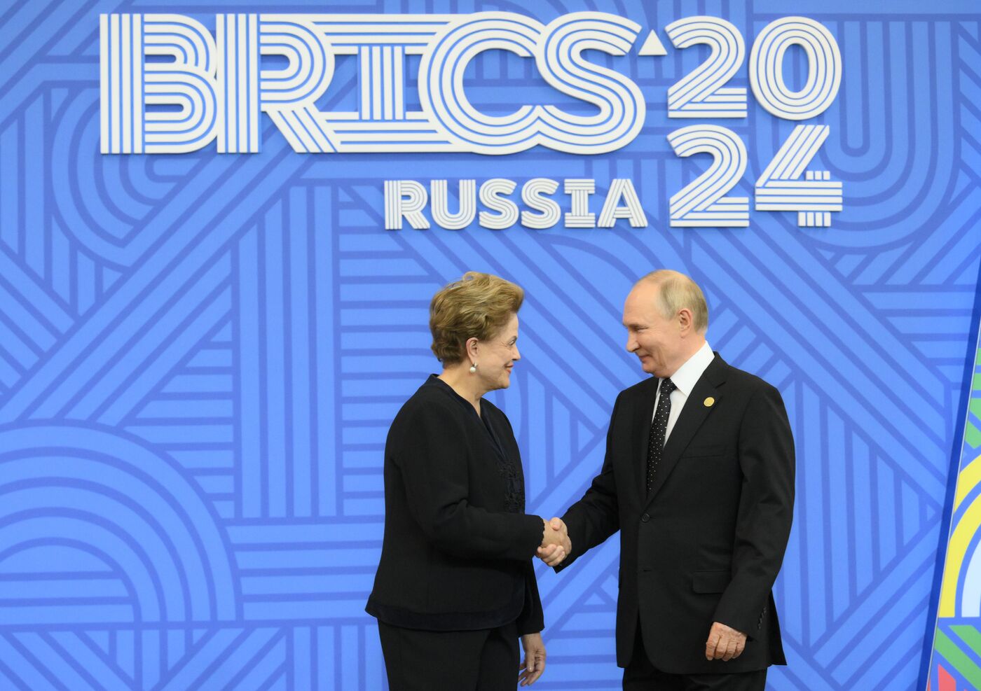 16th BRICS Summit. Vladimir Putin greets heads of BRICS delegations at official ceremony