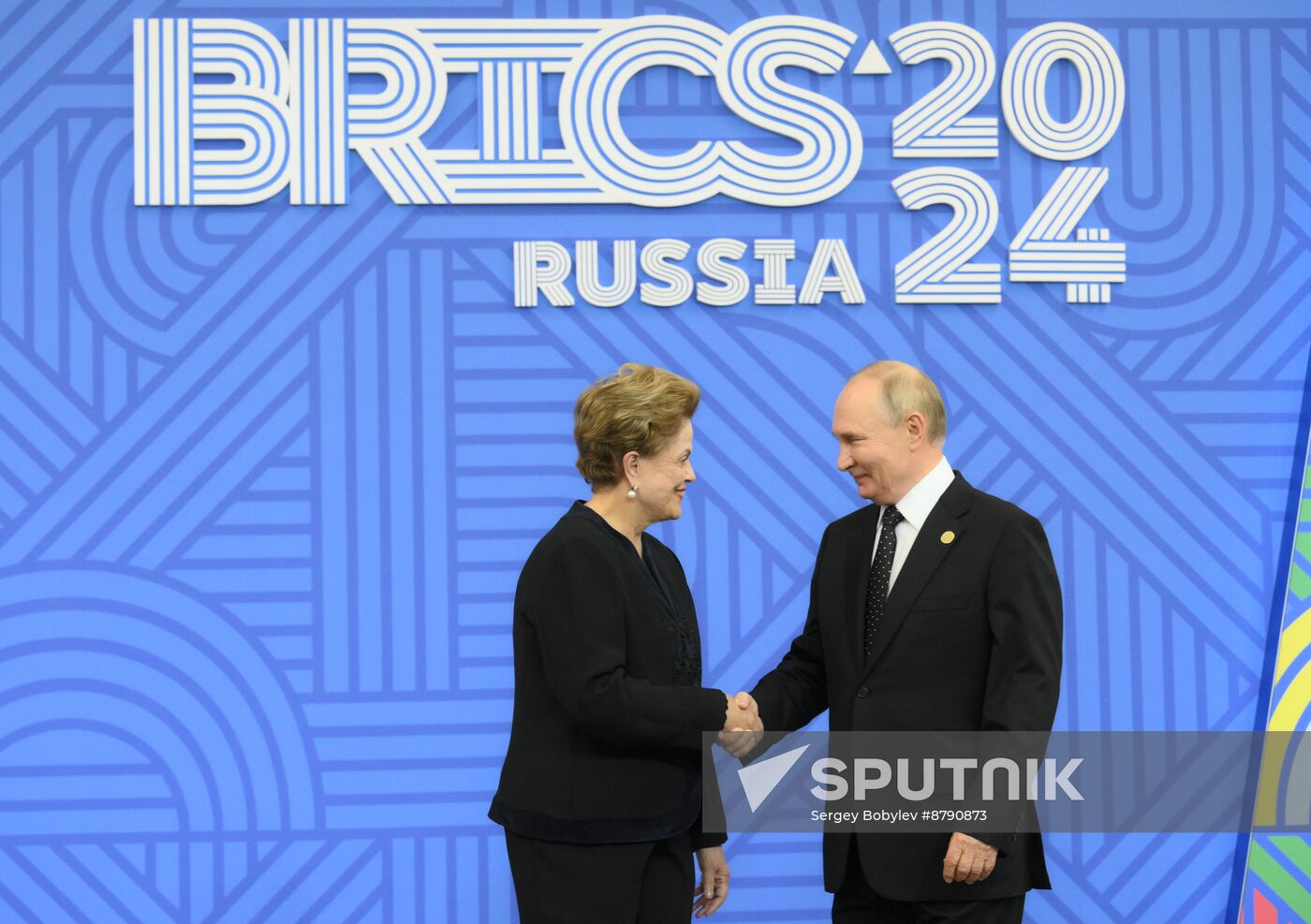 16th BRICS Summit. Vladimir Putin greets heads of BRICS delegations at official ceremony