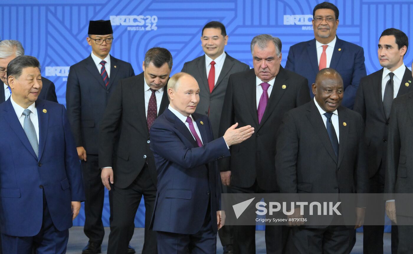 16th BRICS Summit. Joint photo opportunities for BRICS heads of delegation