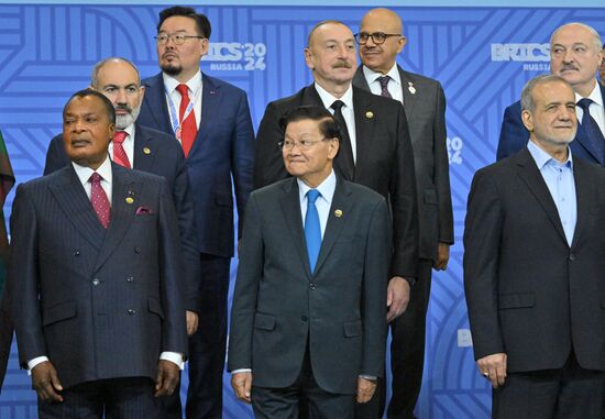 16th BRICS Summit. Joint photo opportunities for BRICS heads of delegation