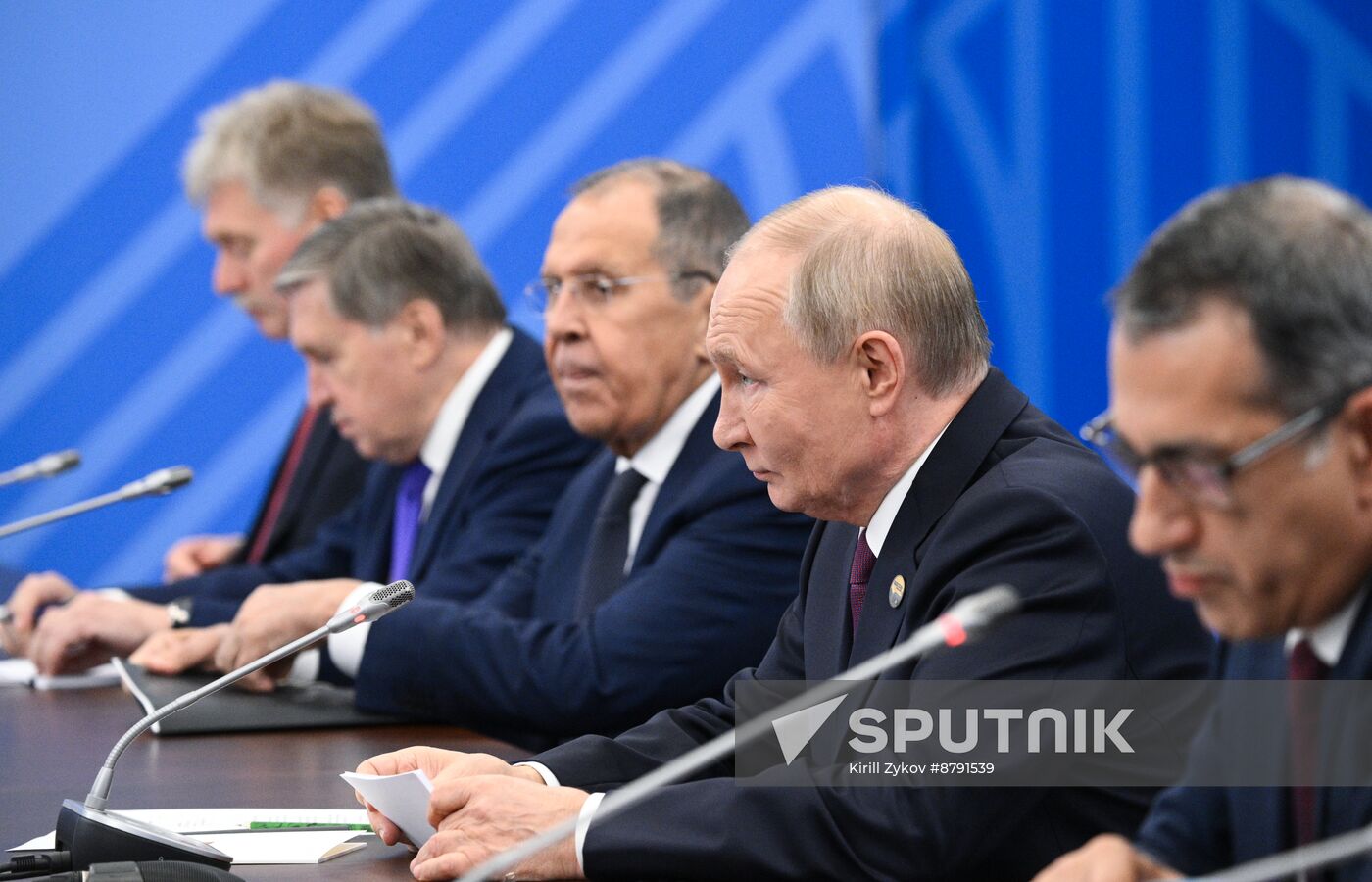 16th BRICS Summit. President of Russia Vladimir Putin meets with President of Laos Thongloun Sisoulith