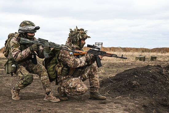 Russia Ukraine Military Operation Troops Training